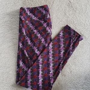 LuLaRoe Tall and Curvy leggings